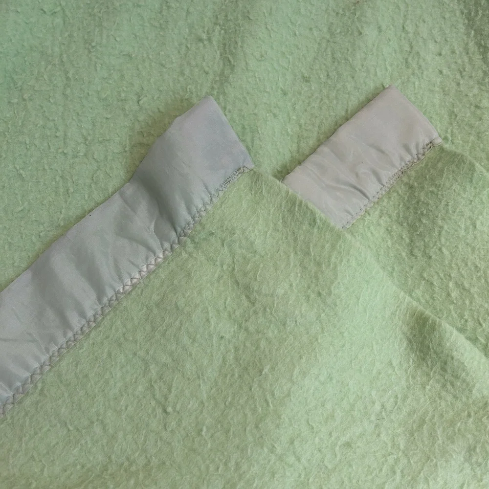 Vintage Acrylic Mint Green Blanket 72x94 Satin Embroidered Trim MCM Retro Soft